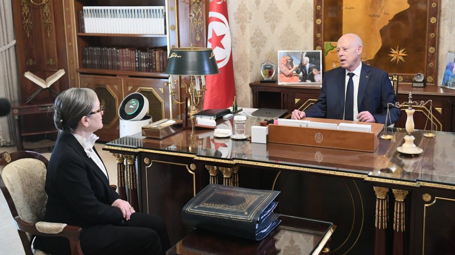 قيس سعيد يبحث الاستعدادات للانتخابات التشريعية مع بودن