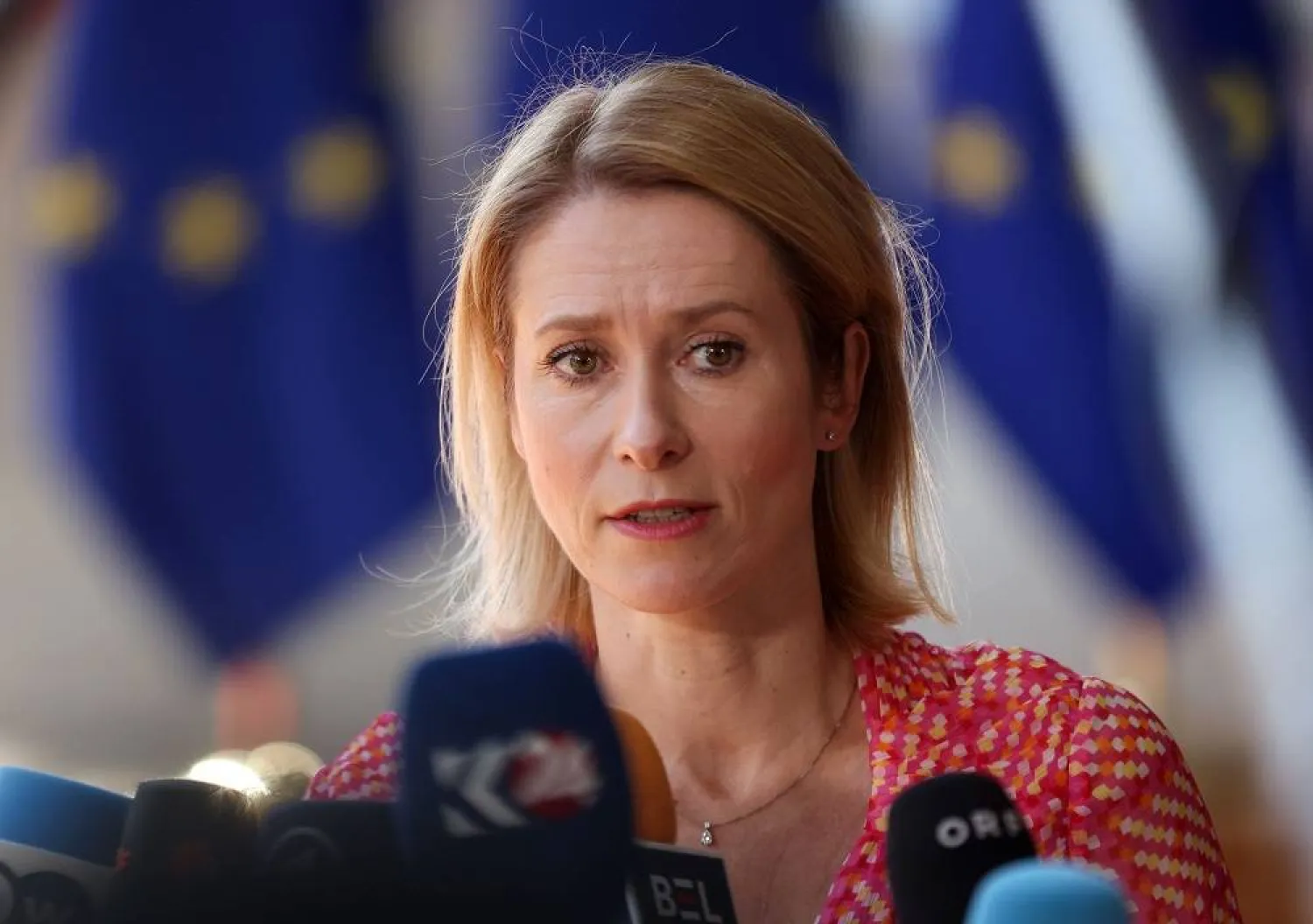 الاتحاد الأوروبي يوافق على رفع العقوبات الاقتصادية عن سوريا دعماً لإعادة إعمارها