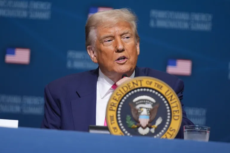 ترامب يعلن فرض تعريفة جمركية بنسبة 19% على واردات إندونيسيا